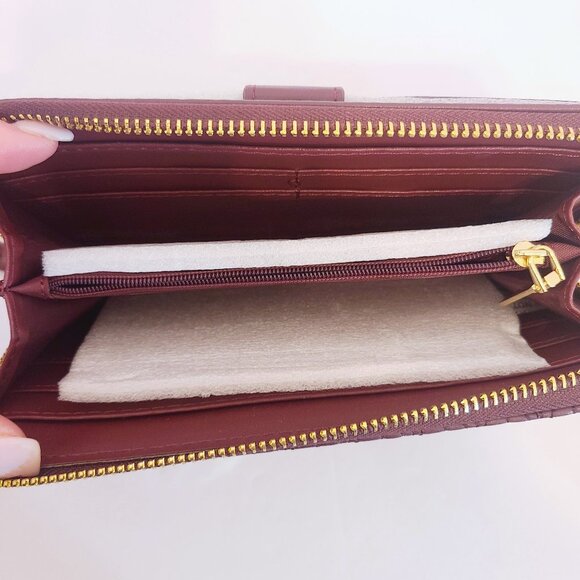 Badgley Mischka Quilted Wristlet Wallet – Merlot Burgundy - Picture 5 of 9